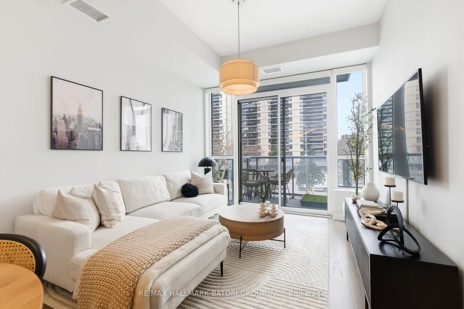 Additional image 7 of 101 Erskine Avenue 217