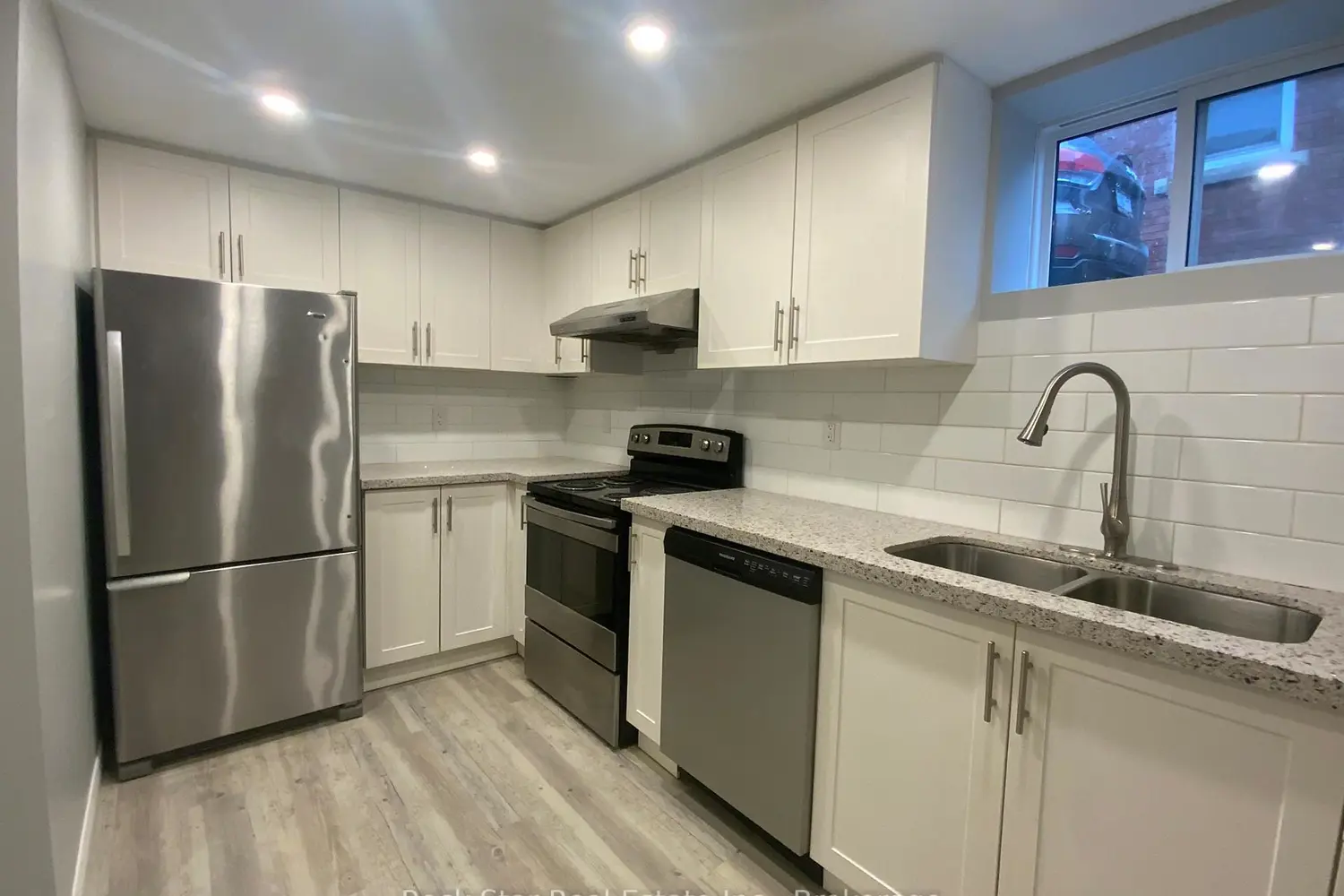 Additional image 11 of 313 East 33Rd Street