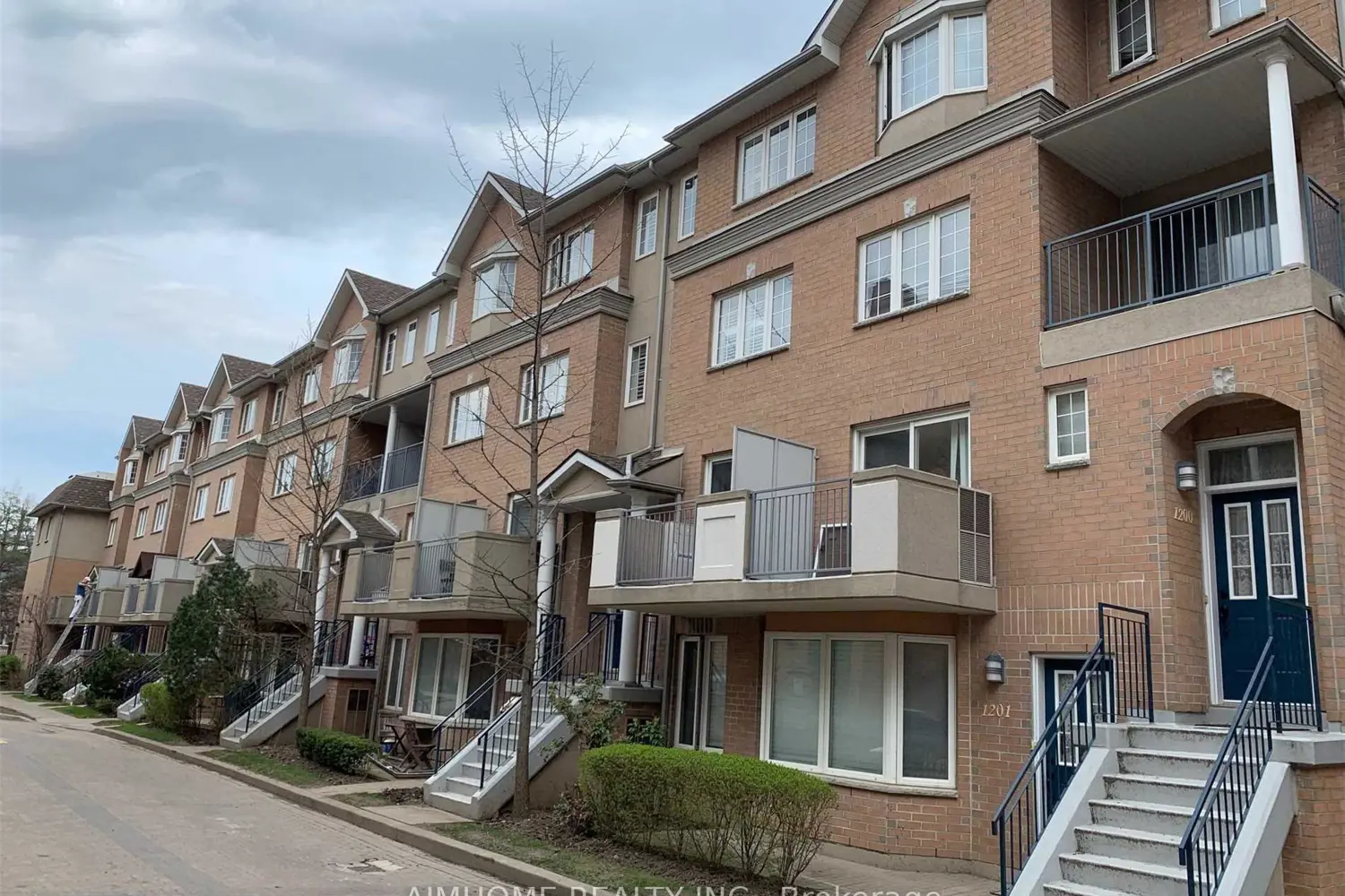 28 Sommerset Way 1530