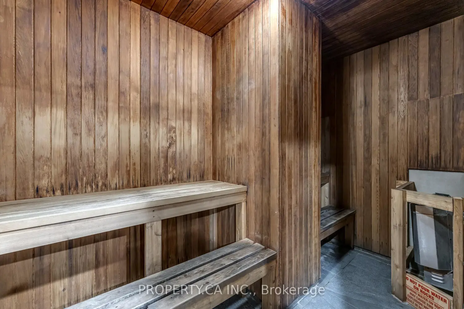 Additional image 17 of 231 Fort York Boulevard 223