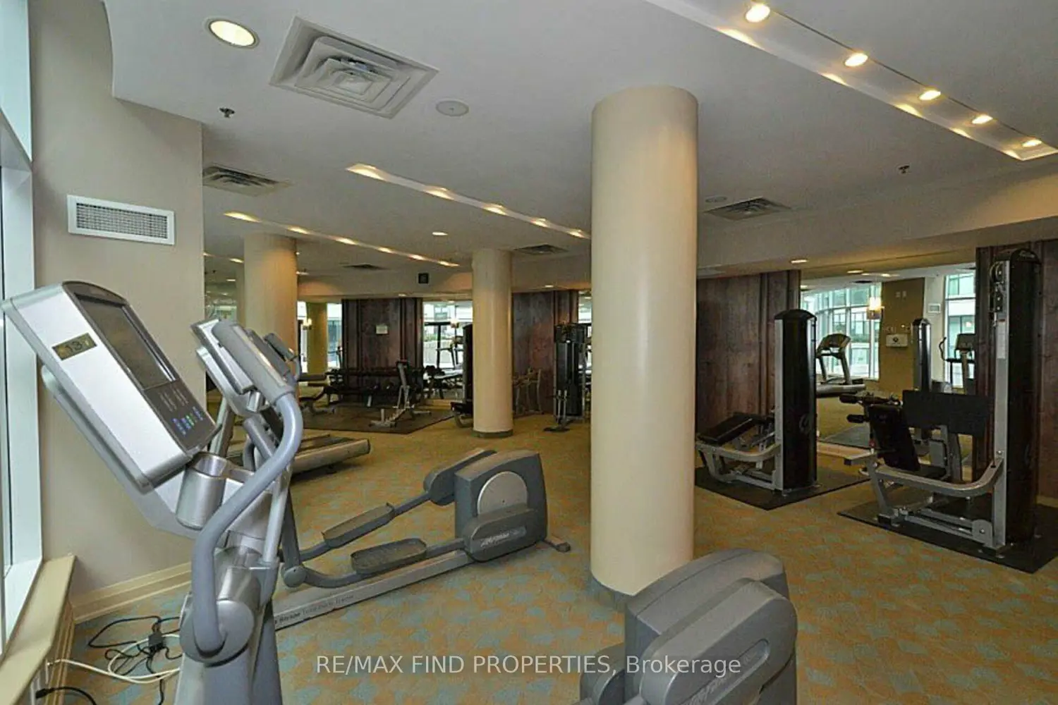 Additional image 19 of 12 Yonge Street 1505