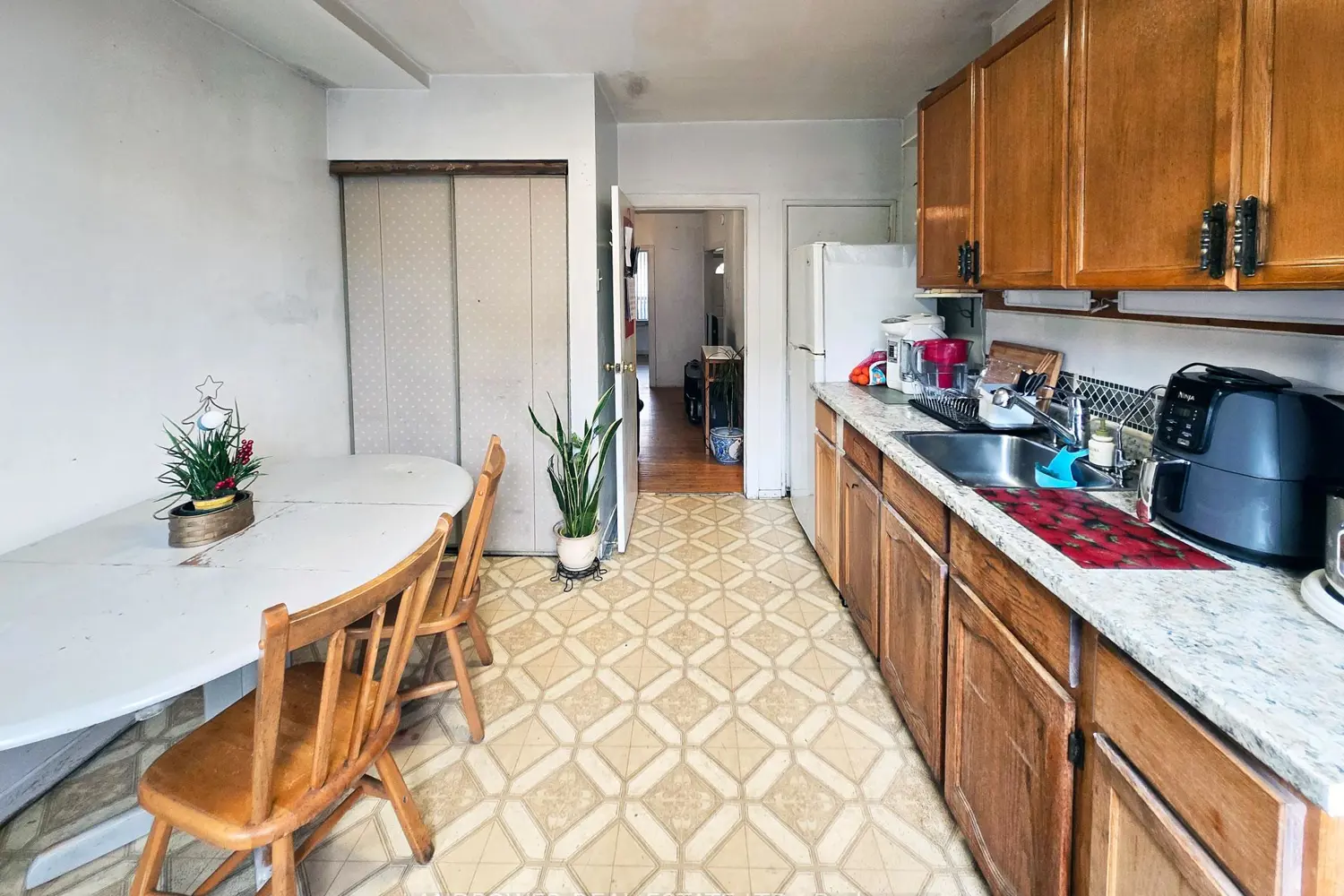 Additional image 3 of 9 Saint Clarens Avenue