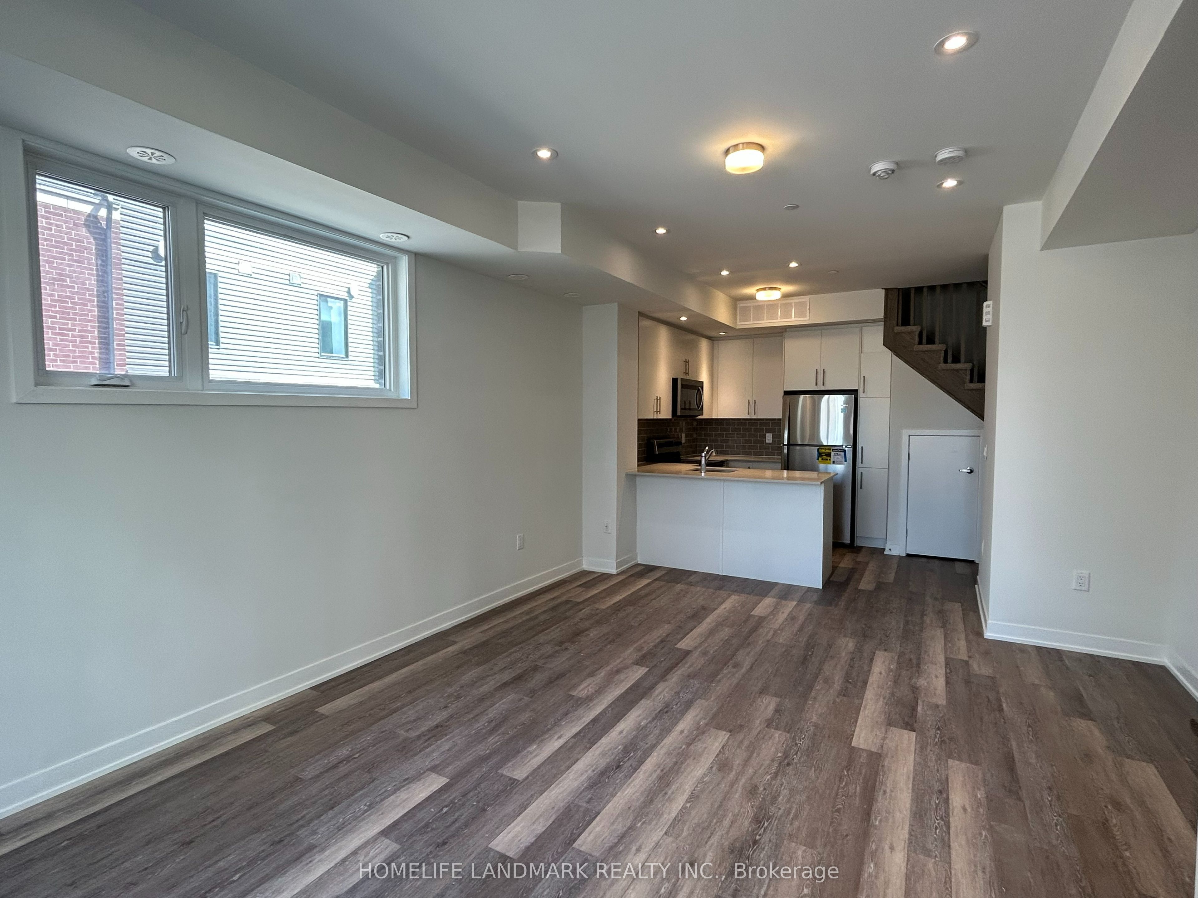 Additional image 2 of 20-3429 Ridgeway Drive, Mississauga, ON, L5L 0B9