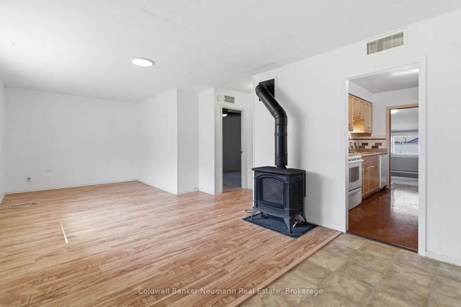 31 Dunkirk Avenue photo 4
