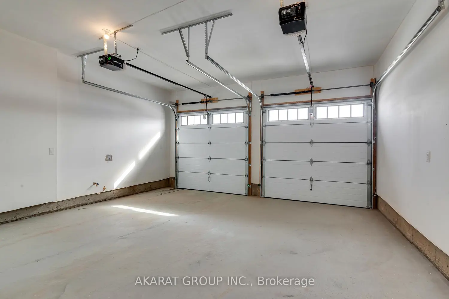 Additional image 16 of 2395 Saw Whet Boulevard