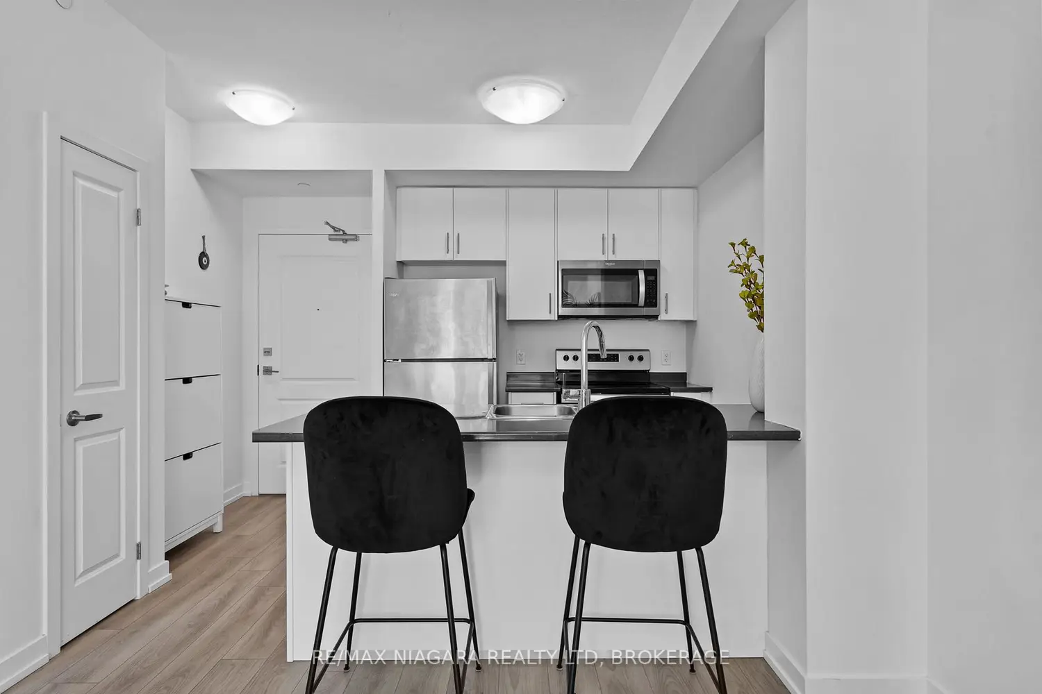 Additional image 4 of 5055 Greenlane Road 131