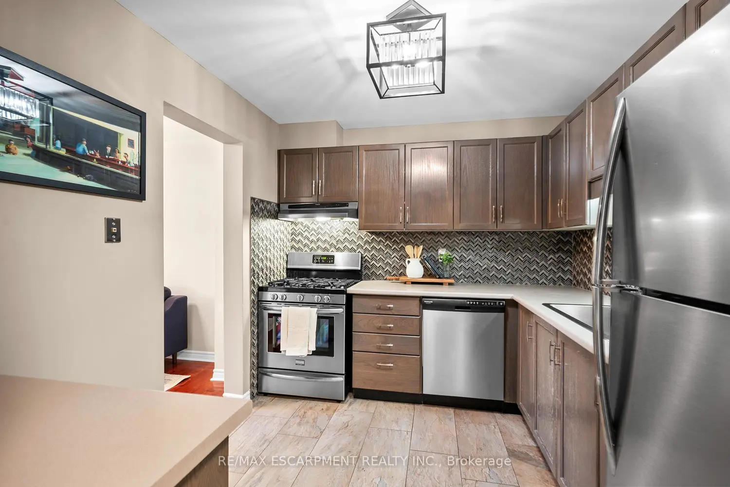 Additional image 5 of 610 Barton Street 12