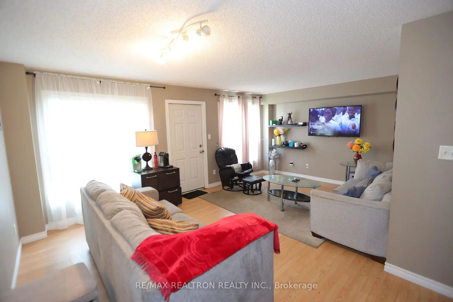 600 Sarnia Road 18