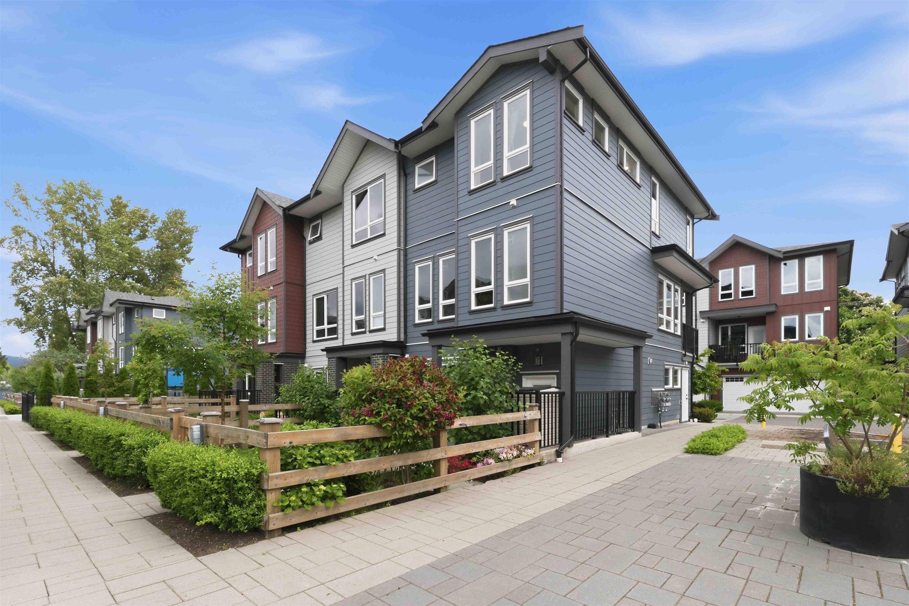 Additional image 2 of 10-11851 232 Street, Maple Ridge, BC, V2X 6S8