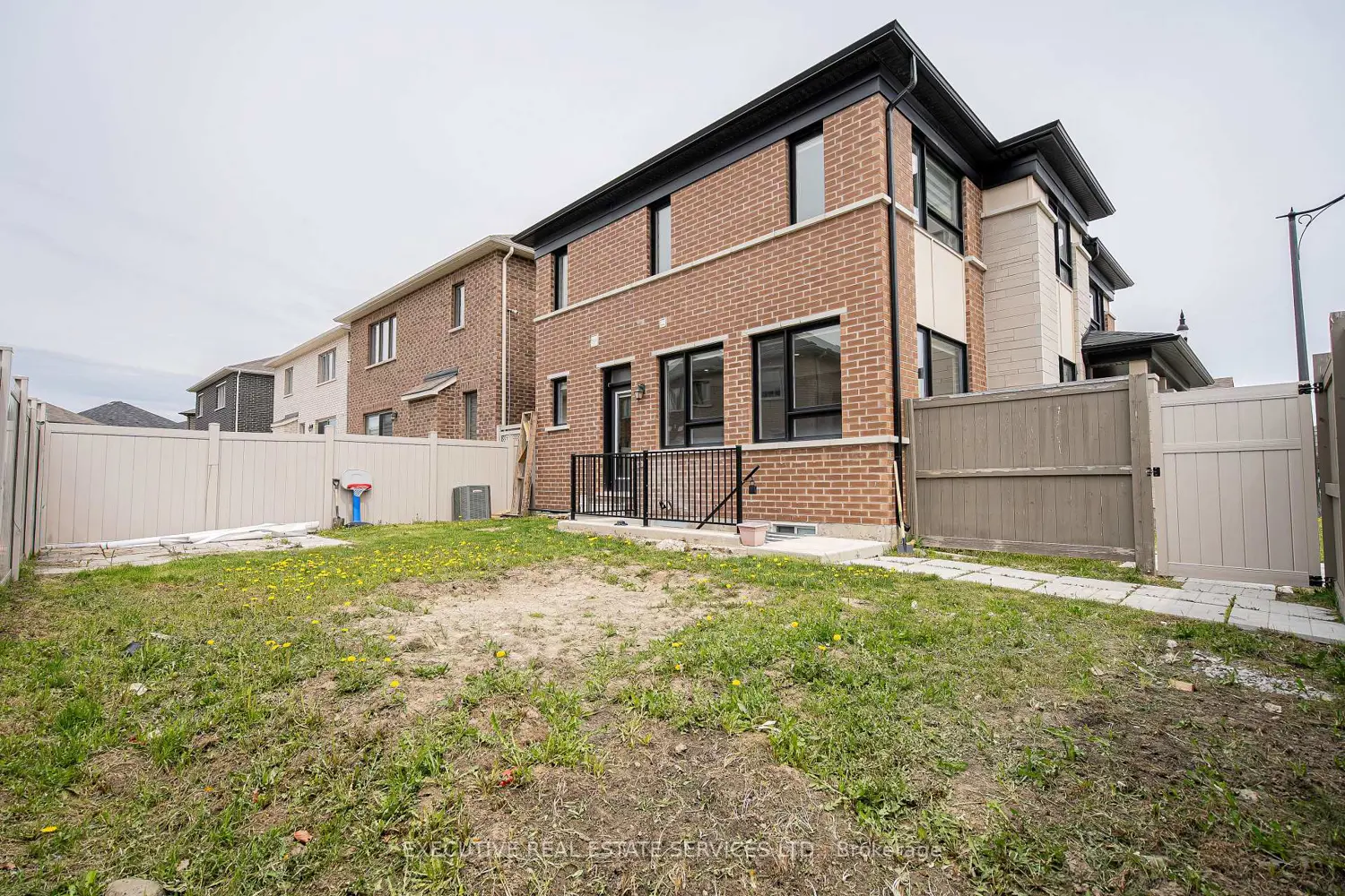 Additional image 11 of 4 Brenscombe Road