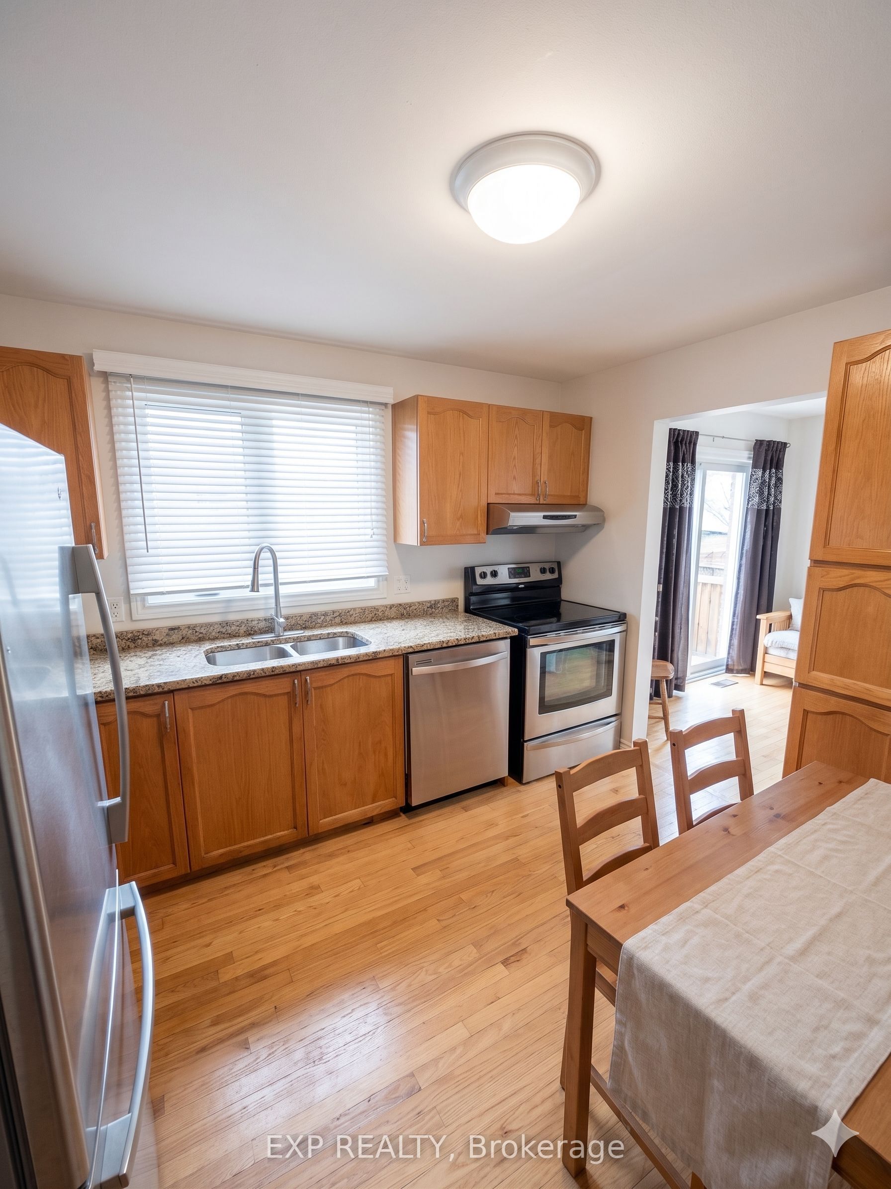 Additional image 3 of 11-1639 Locksley Lane, Ottawa, ON, K1J 1B6
