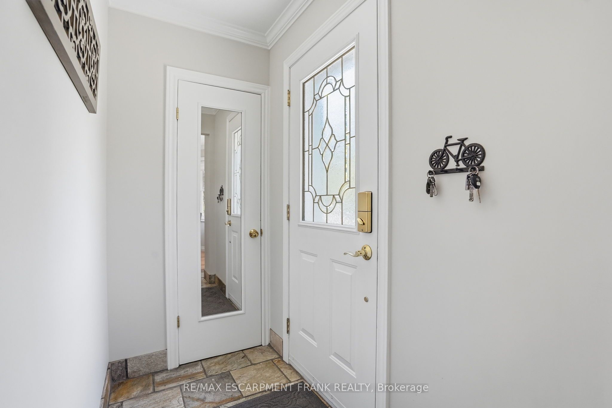 Additional image 5 of 215 Wexford Avenue S, Hamilton, ON, L8K 2P1