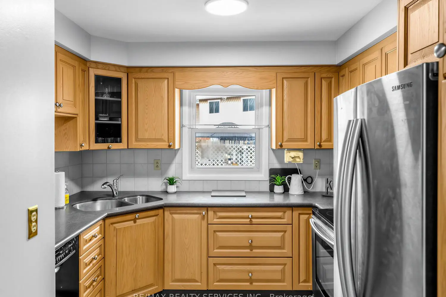 Additional image 8 of 32 Helios Place