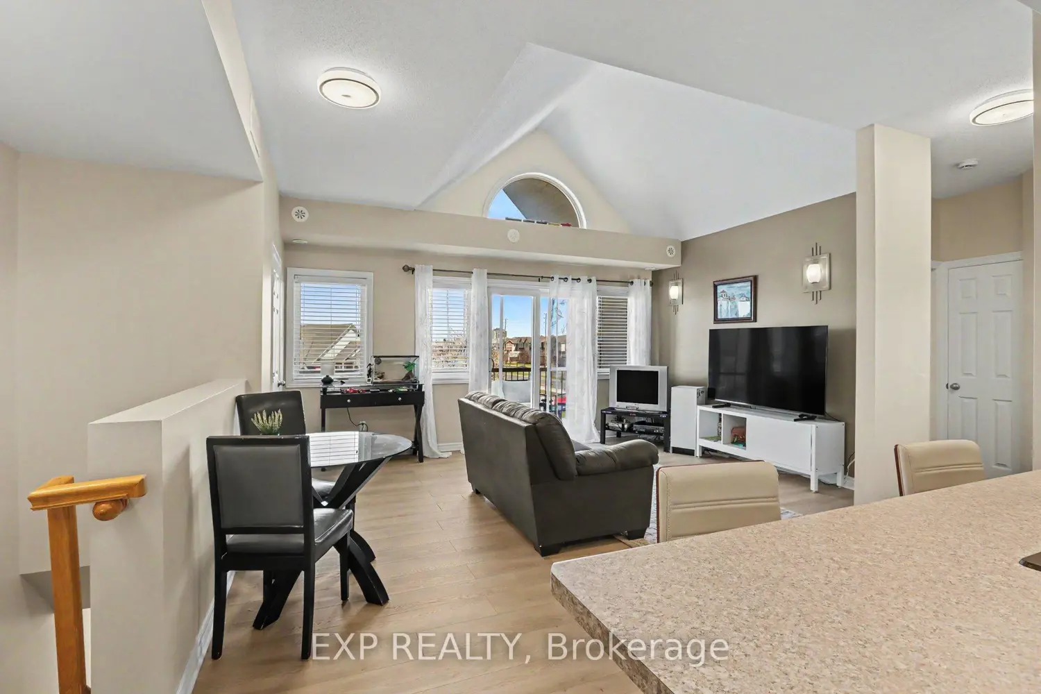 Additional image 9 of 135 Harthill Way J