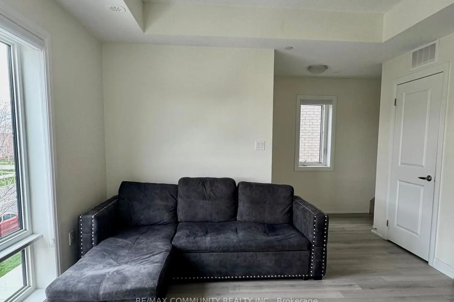 Additional image 4 of 245 Mclevin Avenue 23