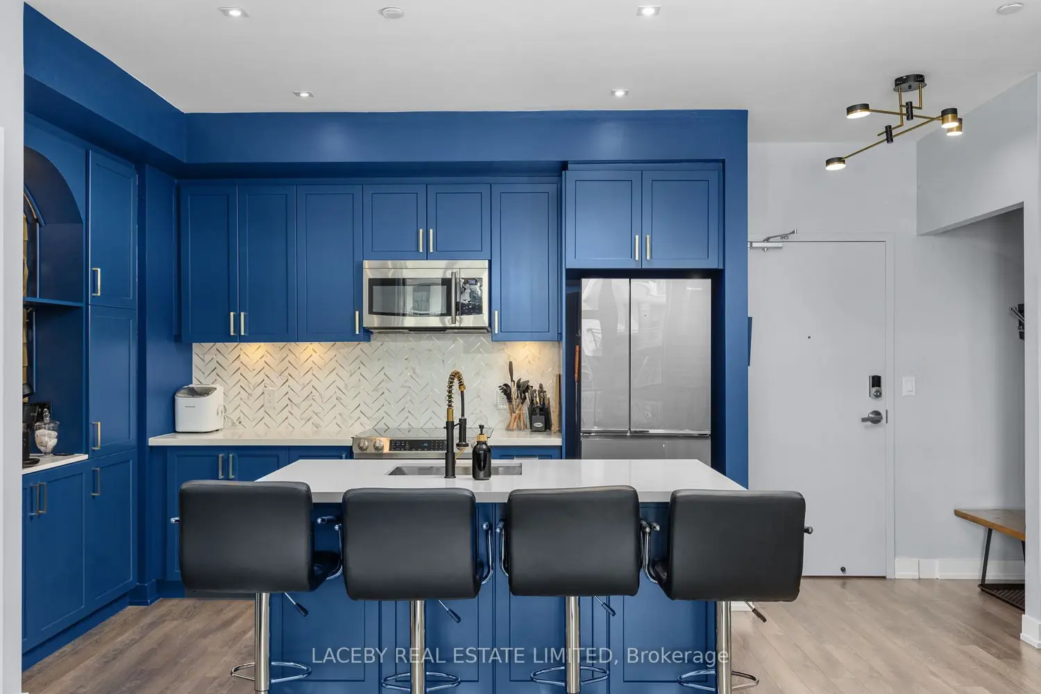 Additional image 2 of 375 Sea Ray Avenue 116