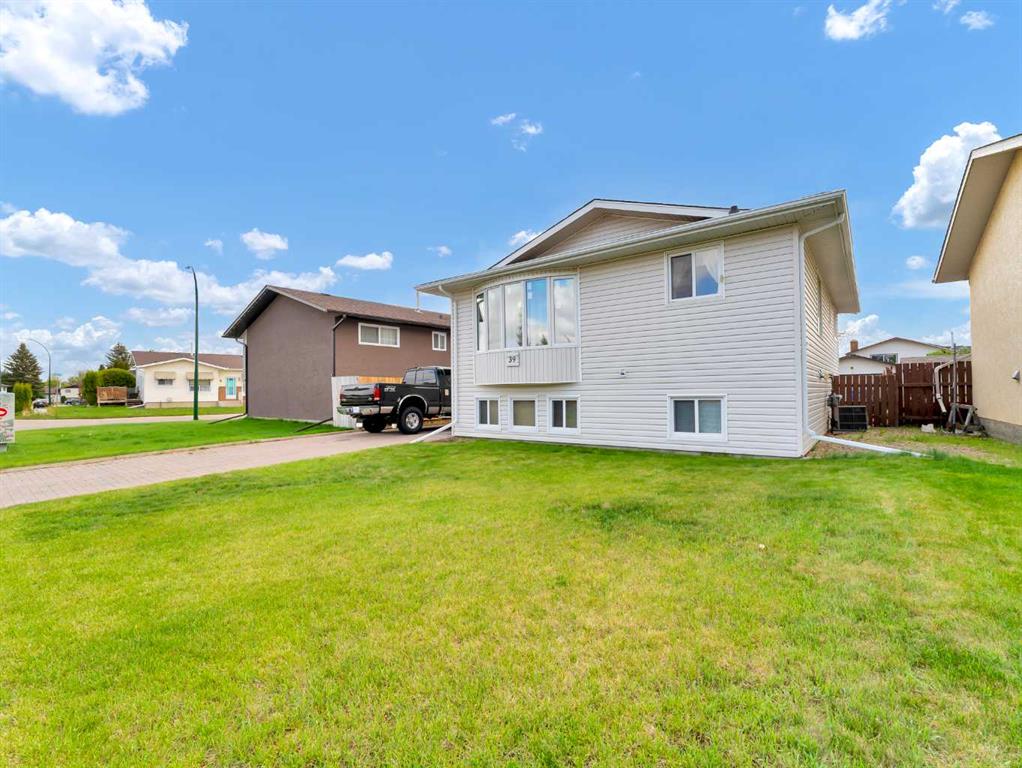 Additional image 3 of 39 Rae Crescent SE, Medicine Hat, AB, T1B3A2