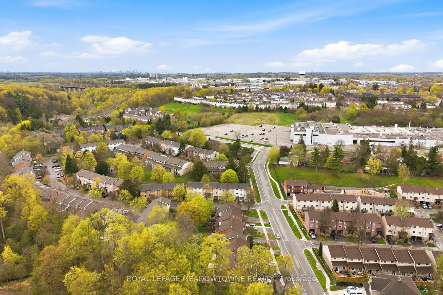 Additional image 17 of 8 Lynden Circle