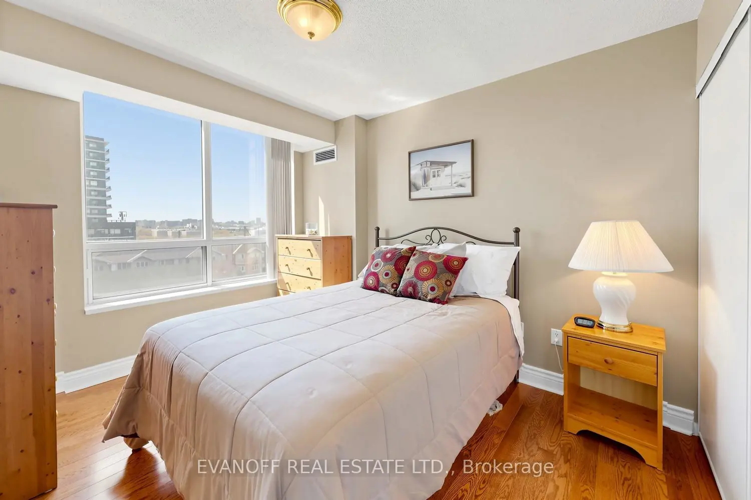 Additional image 8 of 125 Omni Drive 736