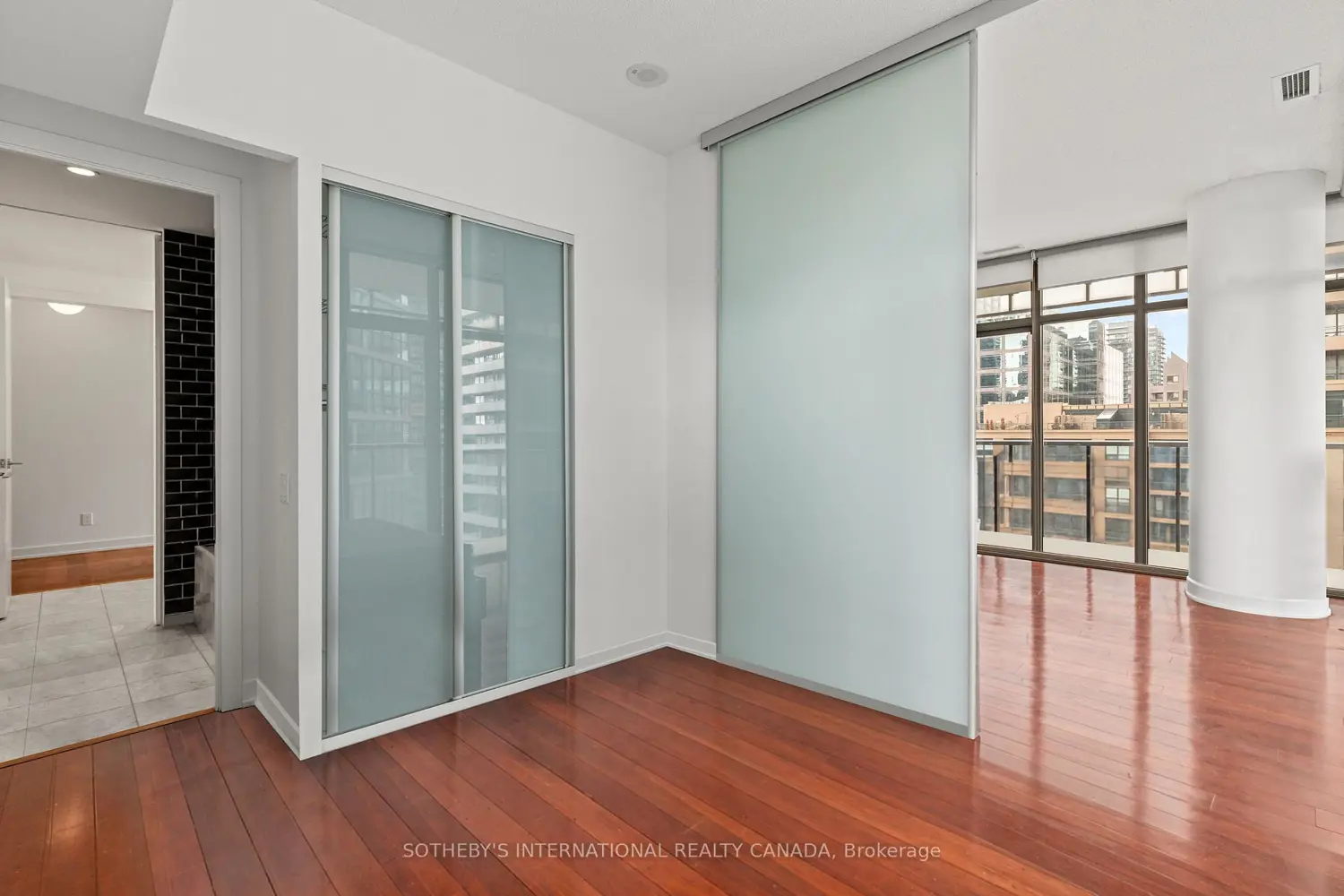 Additional image 5 of 33 Charles Street 1611