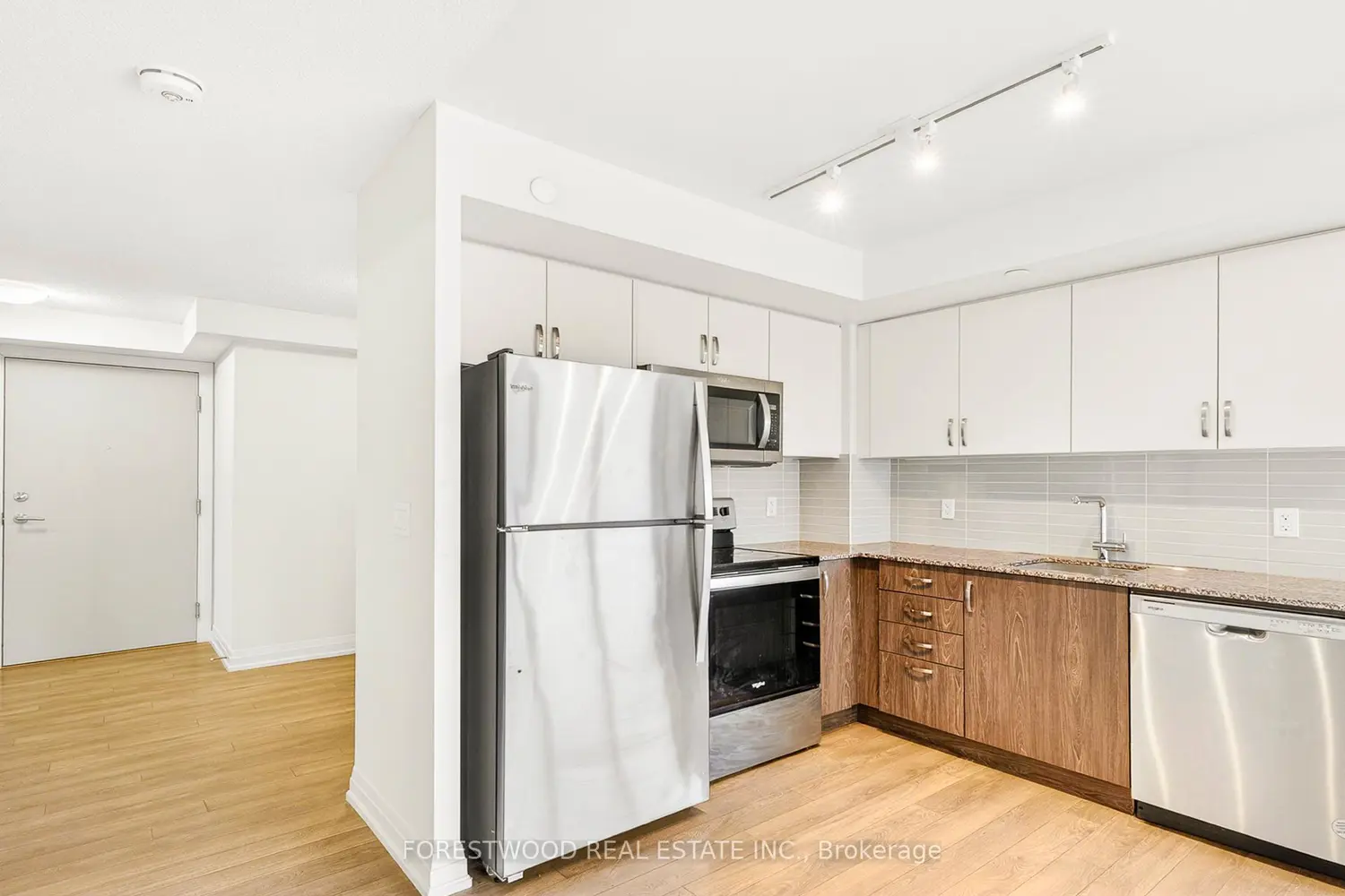 Additional image 5 of 20 Meadowglen Place 2104