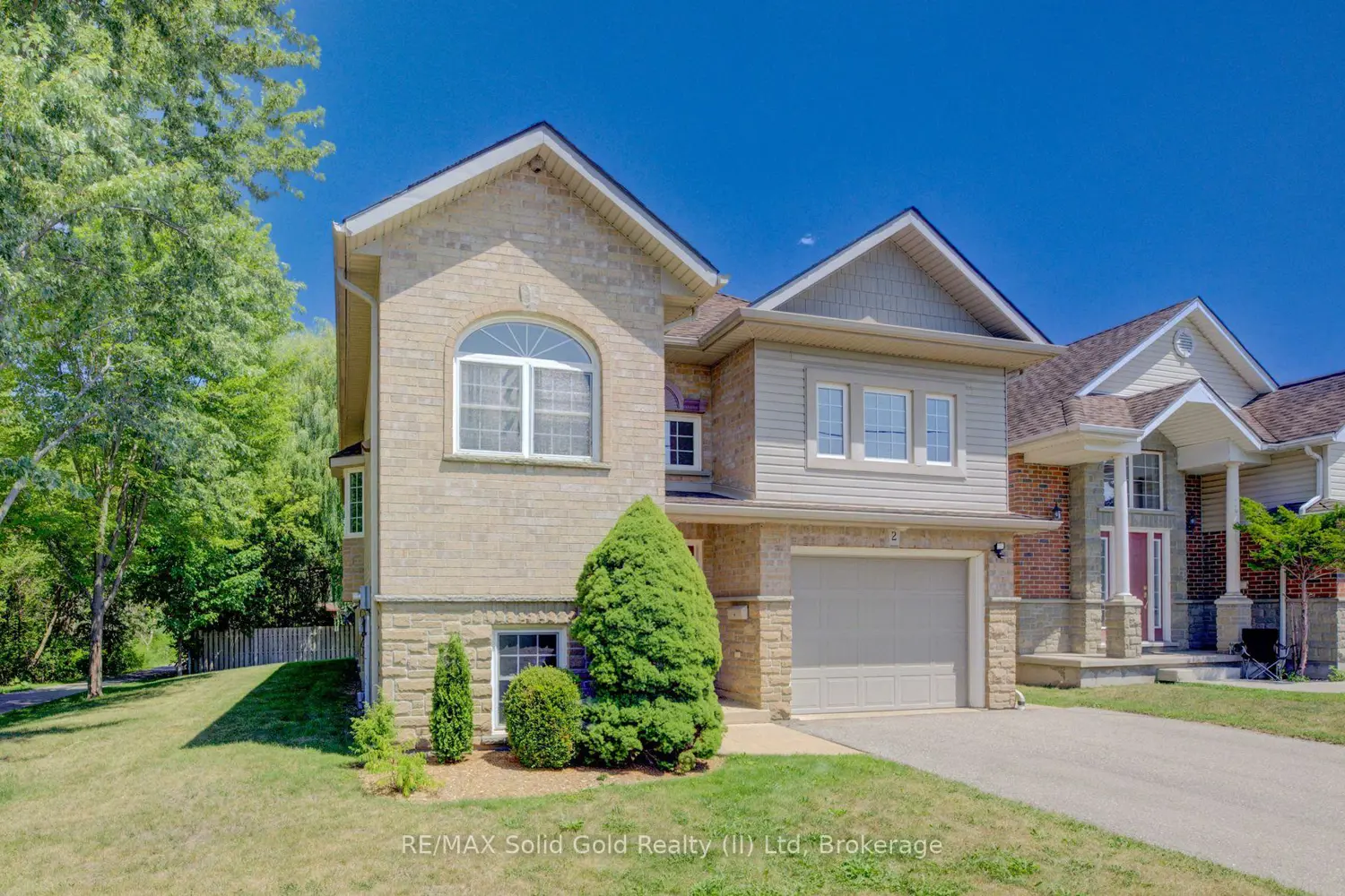 2 Smetana Drive