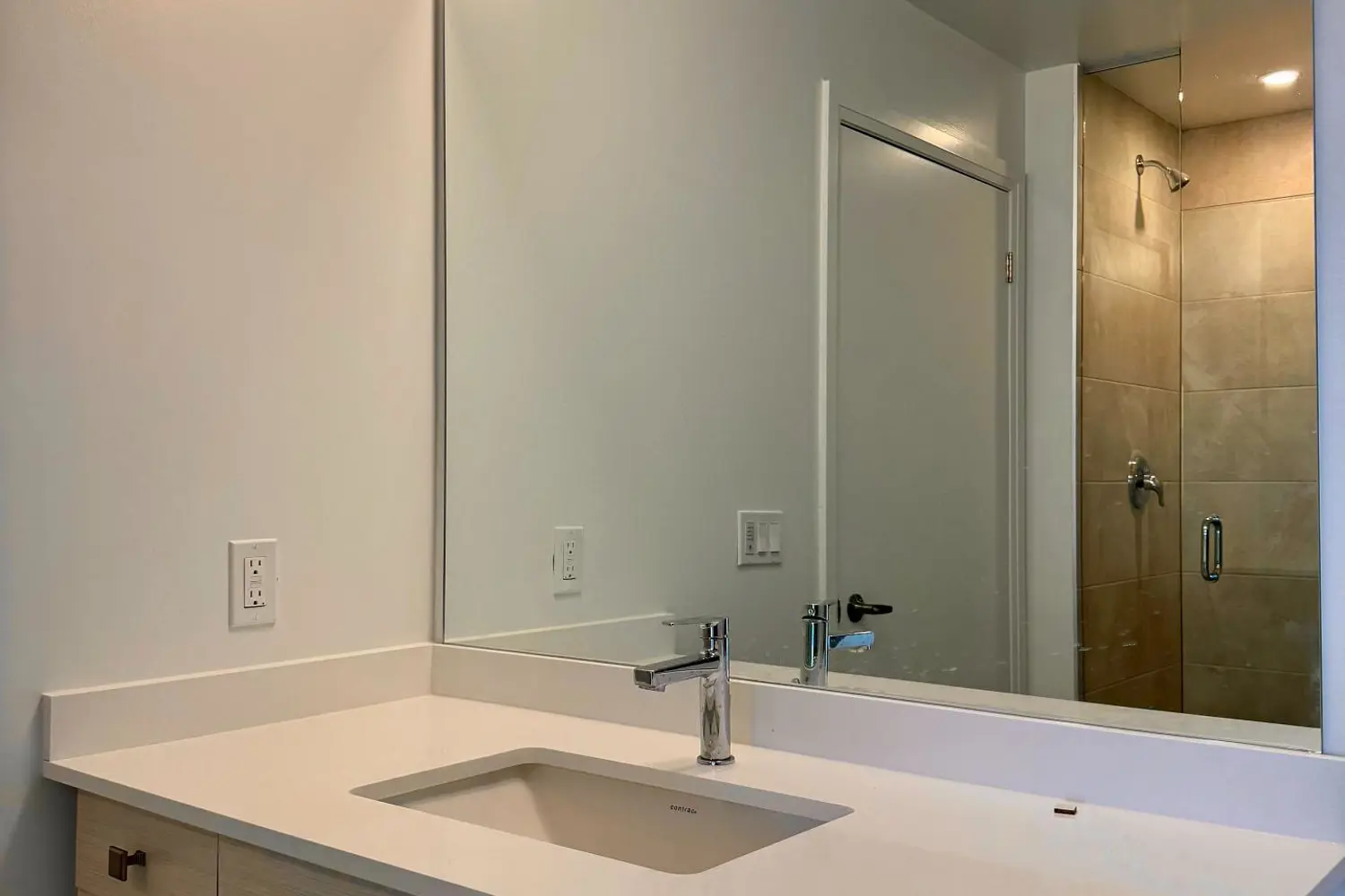Additional image 9 of 1035 Southdown Road 707