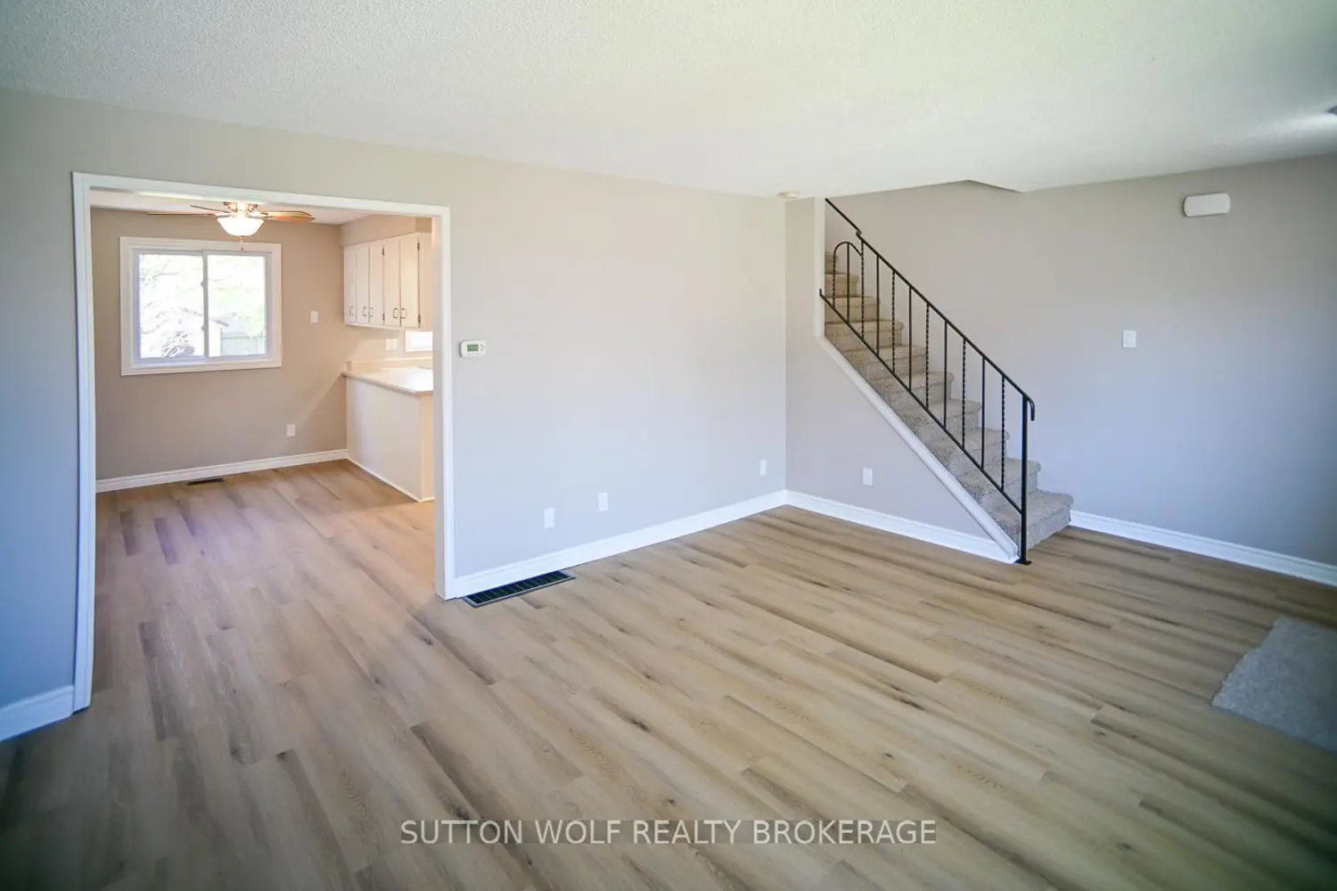 190 Southfield Drive photo 3
