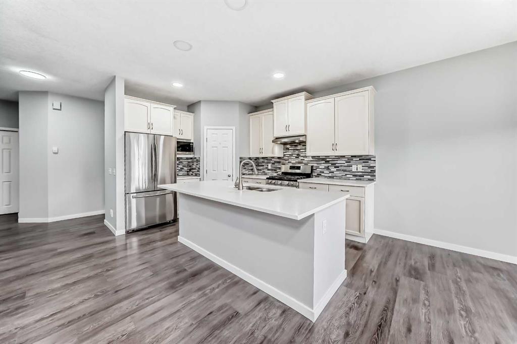 Additional image 4 of 114 Valley Crest Close NW, Calgary, AB, T3B 5W9