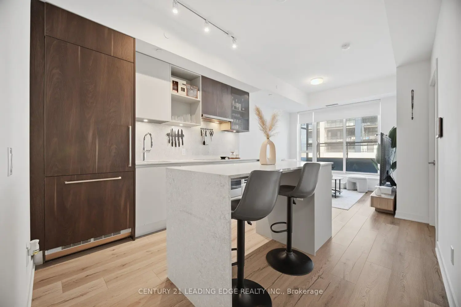Additional image 4 of 405 Dundas Street 317