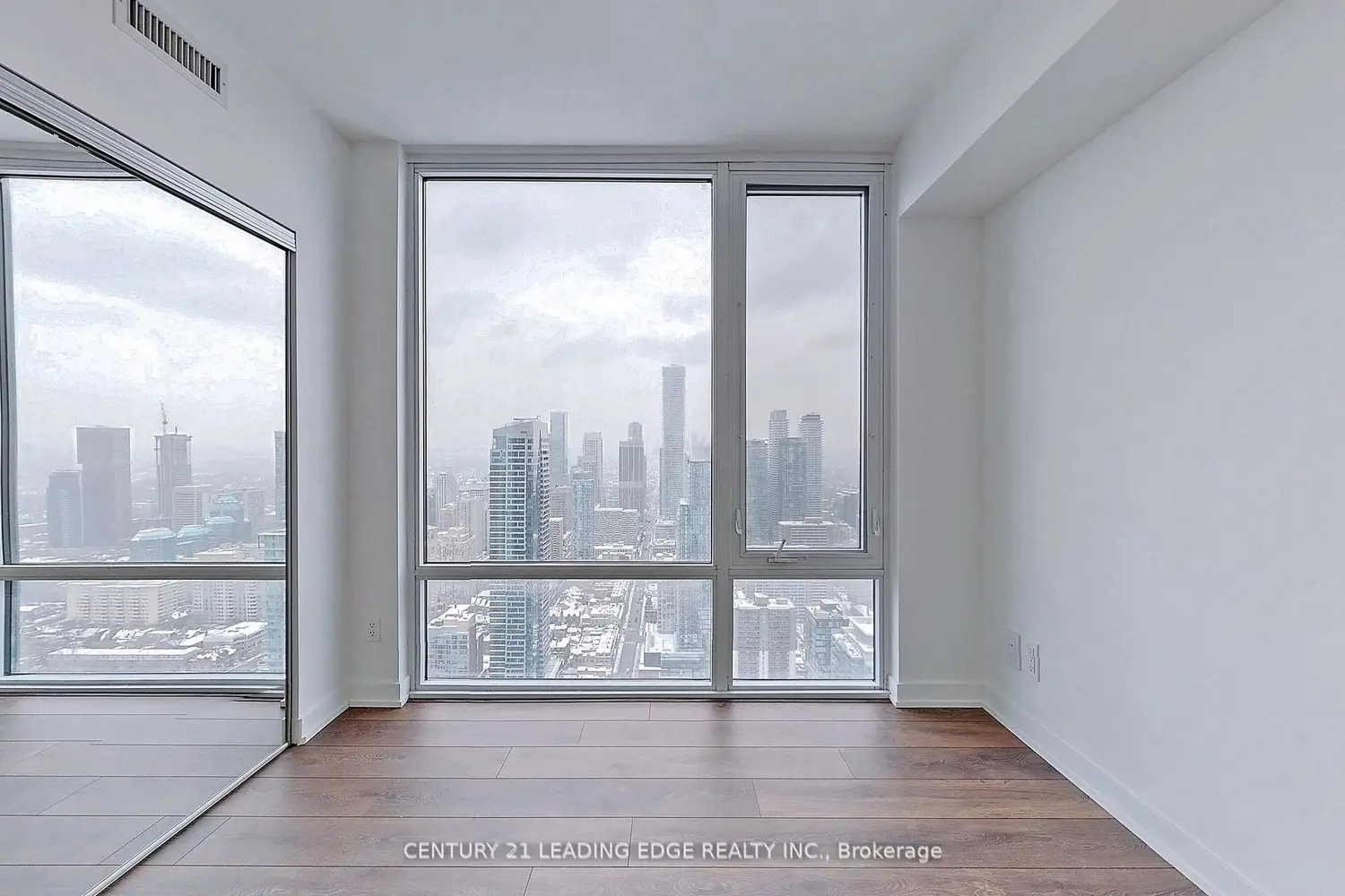 Additional image 9 of 501 Yonge Street 5102