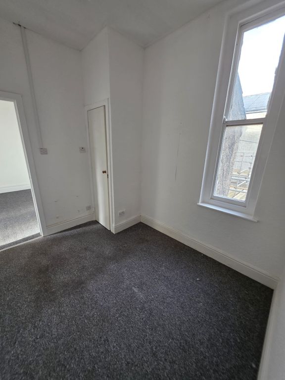 Additional image 6 of 1 bed flat to rentVaughan Street, Llandudno LL30