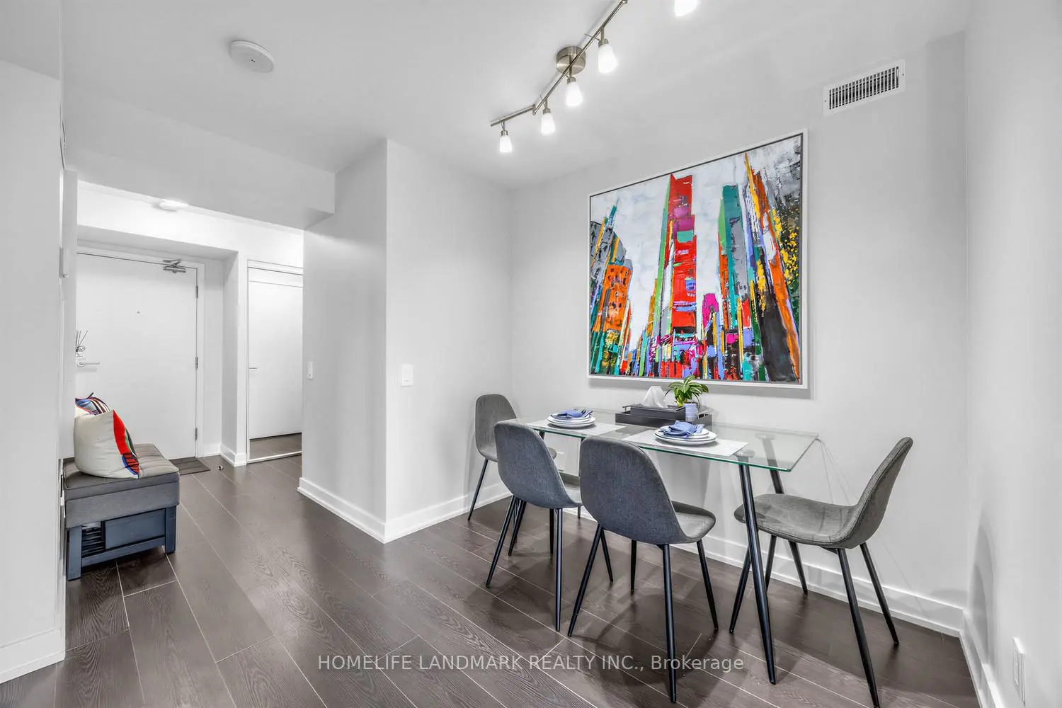 Additional image 11 of 72 Esther Shiner Boulevard 606