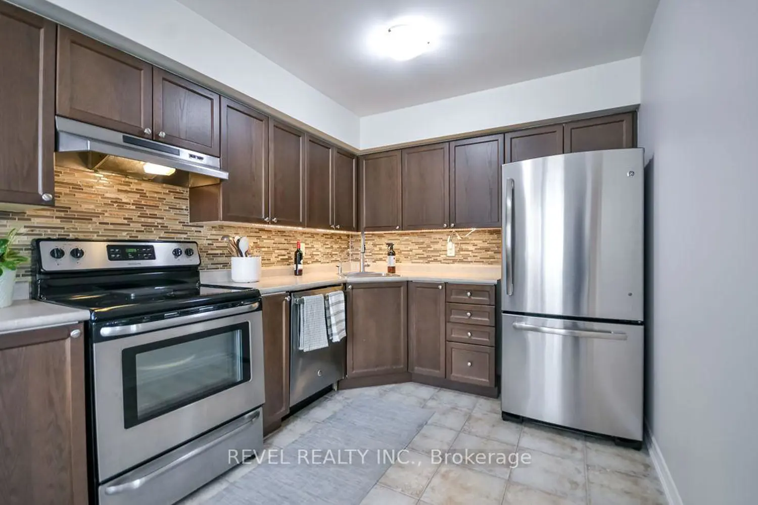 Additional image 10 of 51 Ferndale Drive 5