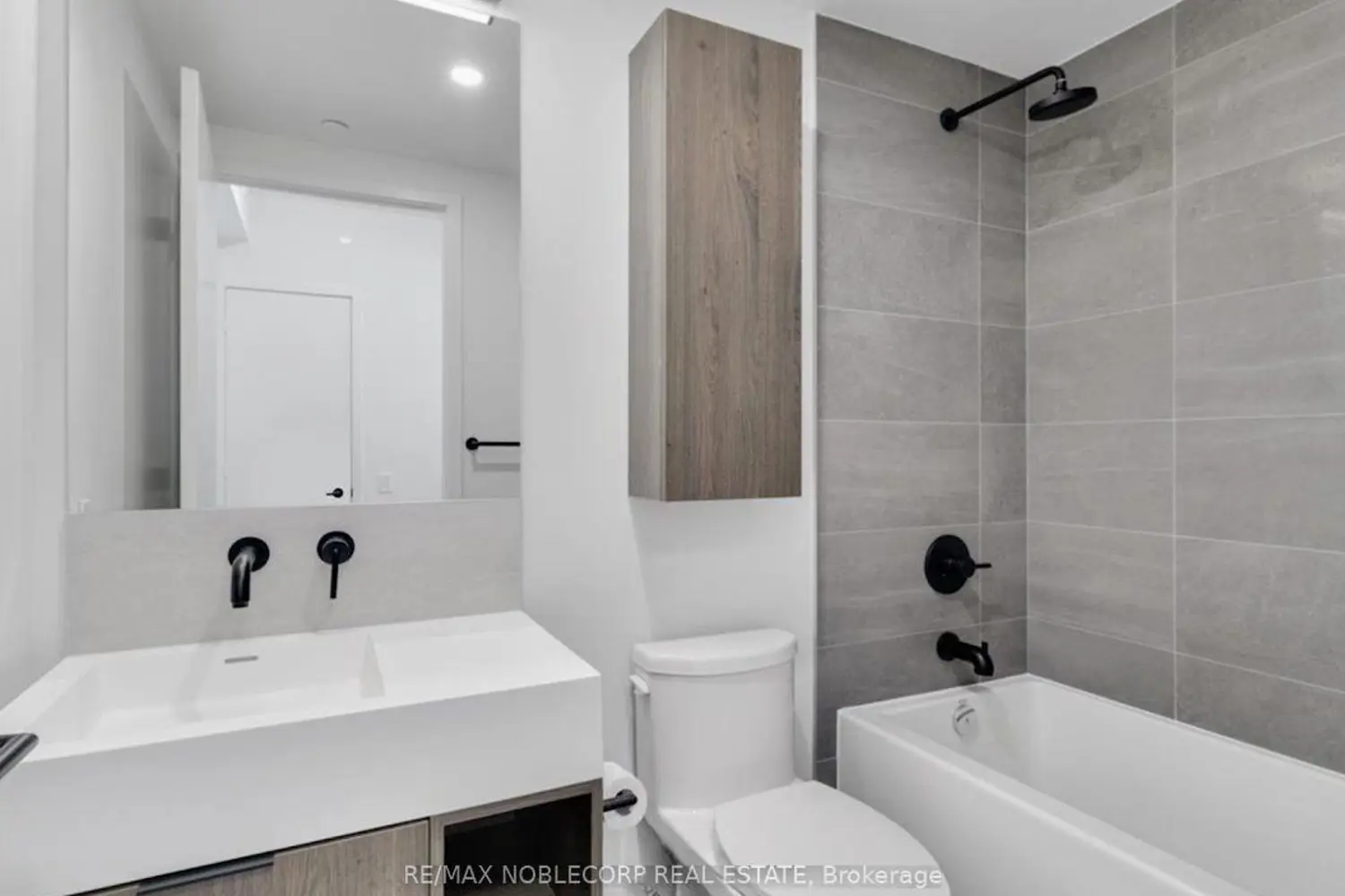 Additional image 13 of 108 Peter Street 712