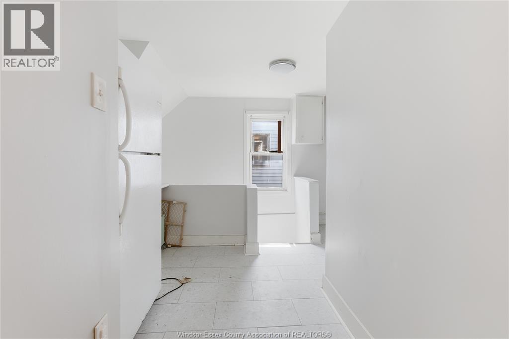 Additional image 6 of 1021 Wellington Avenue, Windsor, ON, N9A5K2