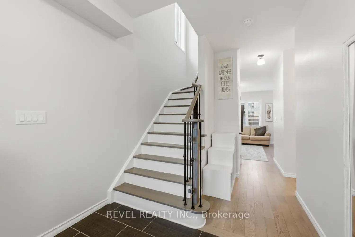 35 Arnold Marshall Boulevard