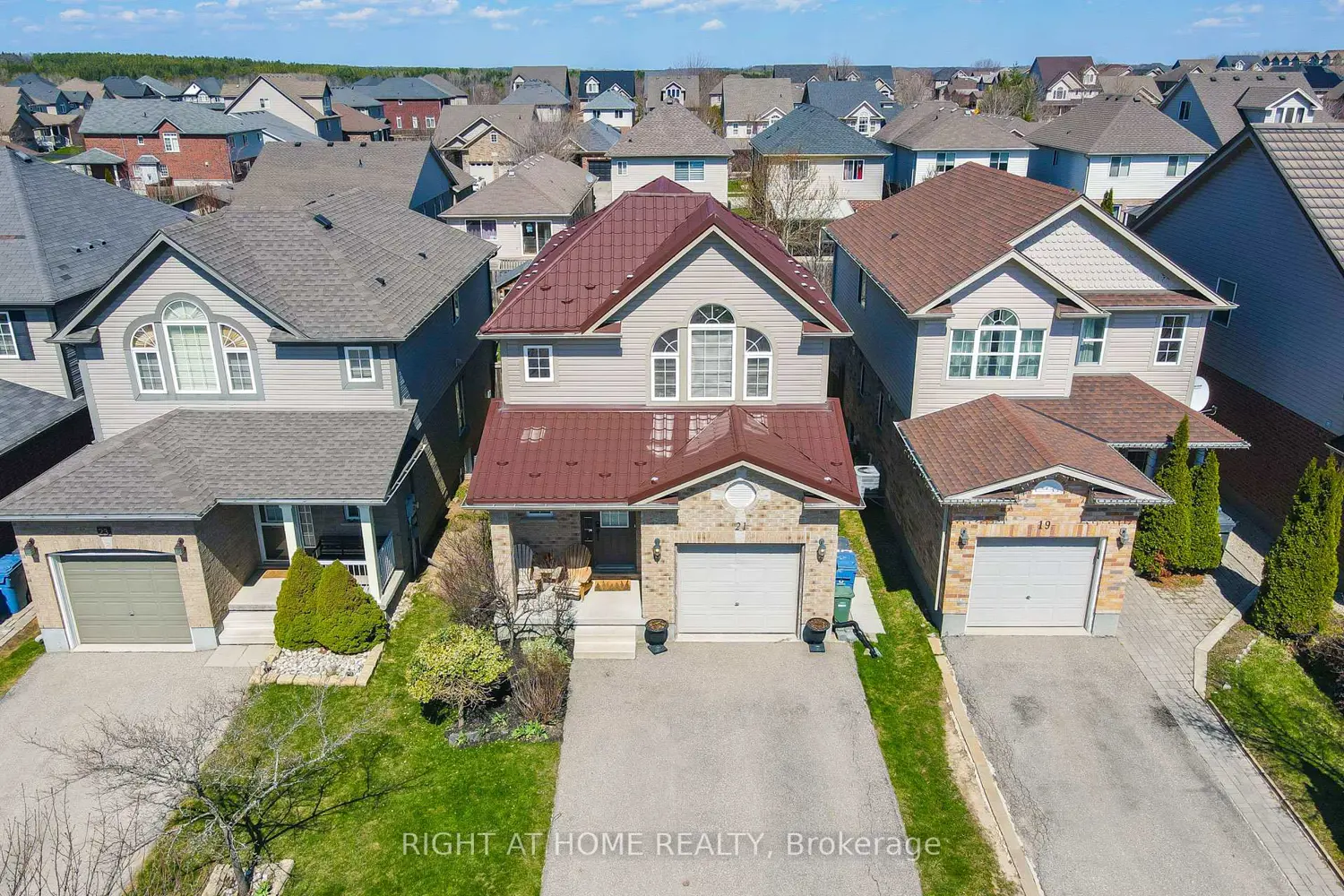 21 Mullin Drive photo 2