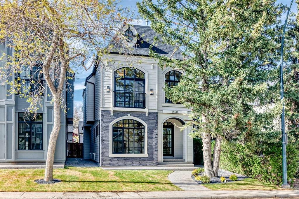 2032 52 Avenue SW, Calgary, AB, T3E 1K1