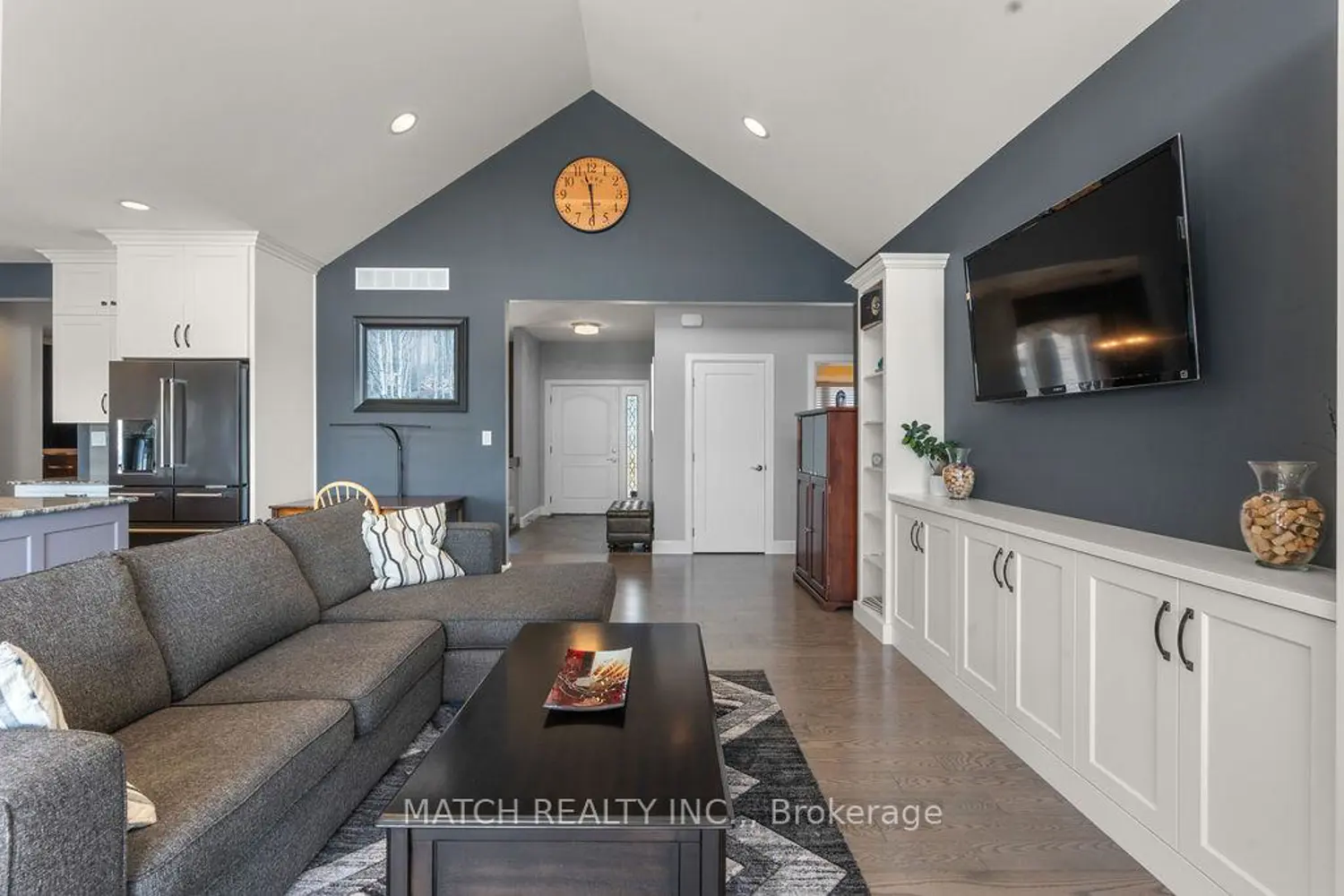 5482 Talbot Trail photo 5