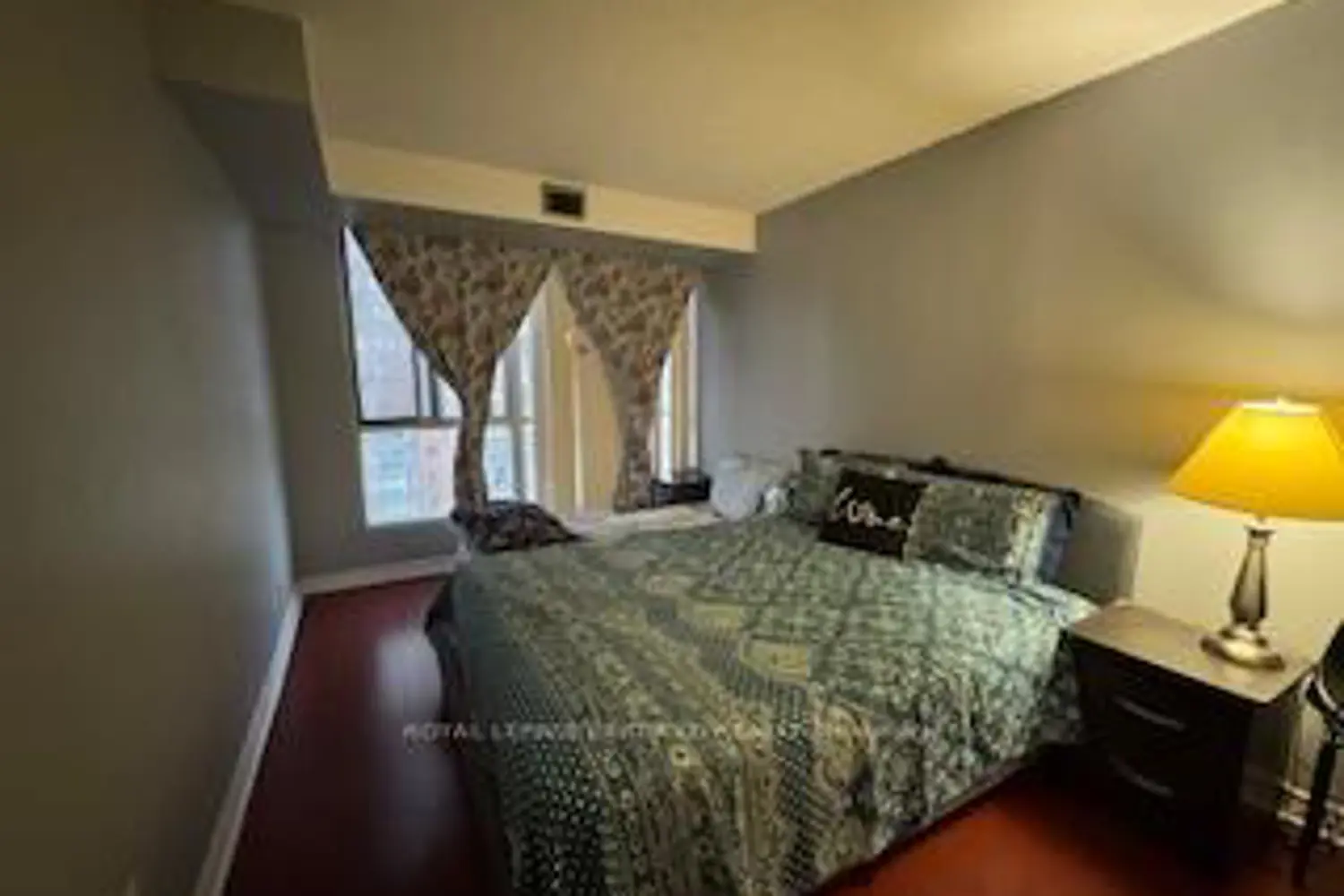 Additional image 16 of 145 Hillcrest Avenue 910