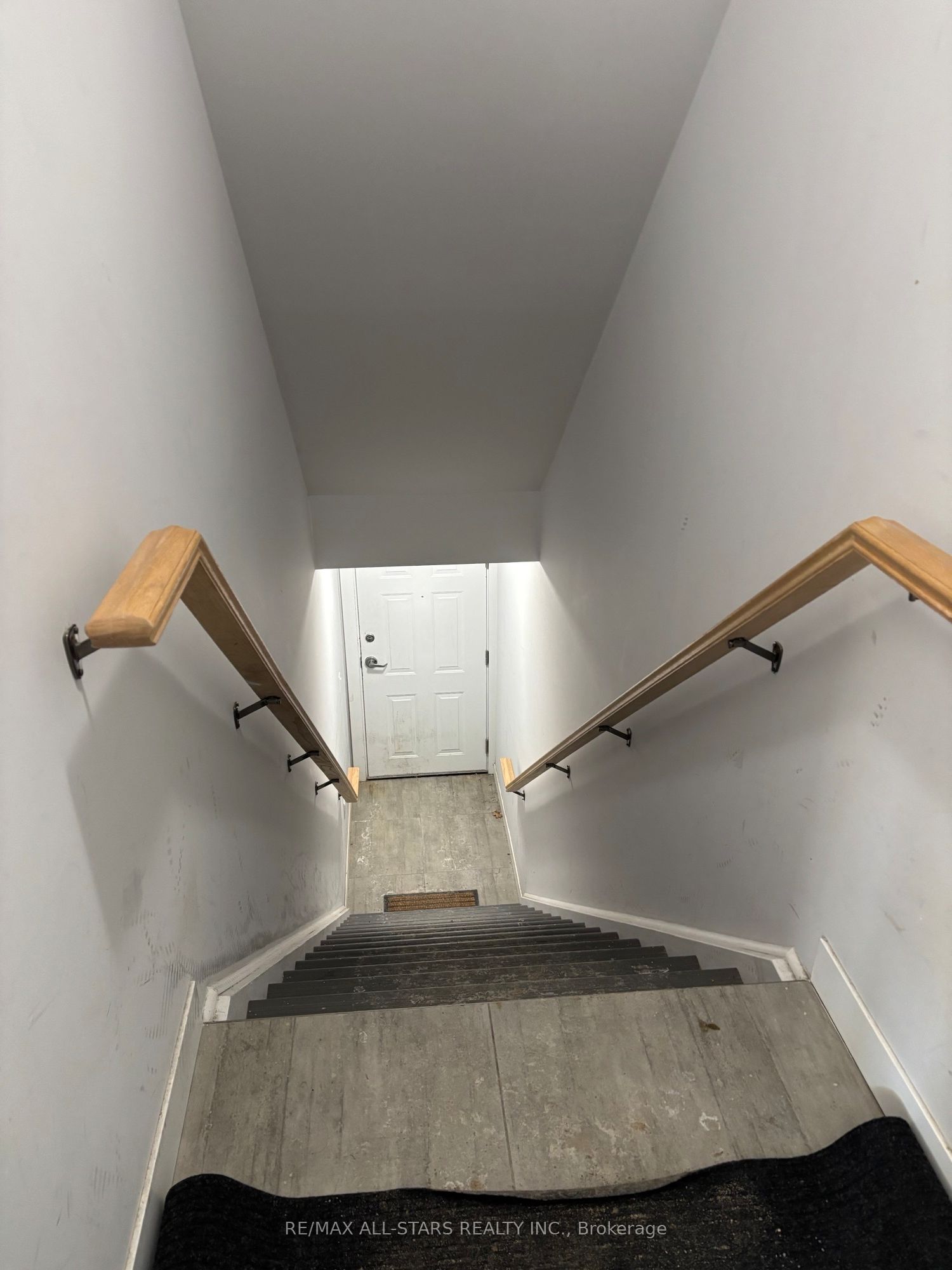 Additional image 6 of 216-338 Albert Street, Waterloo, ON, N2L 3T8
