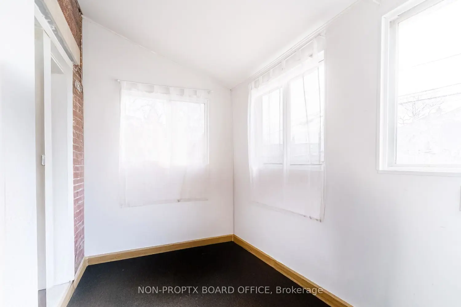 Additional image 16 of 357 Josephine Avenue