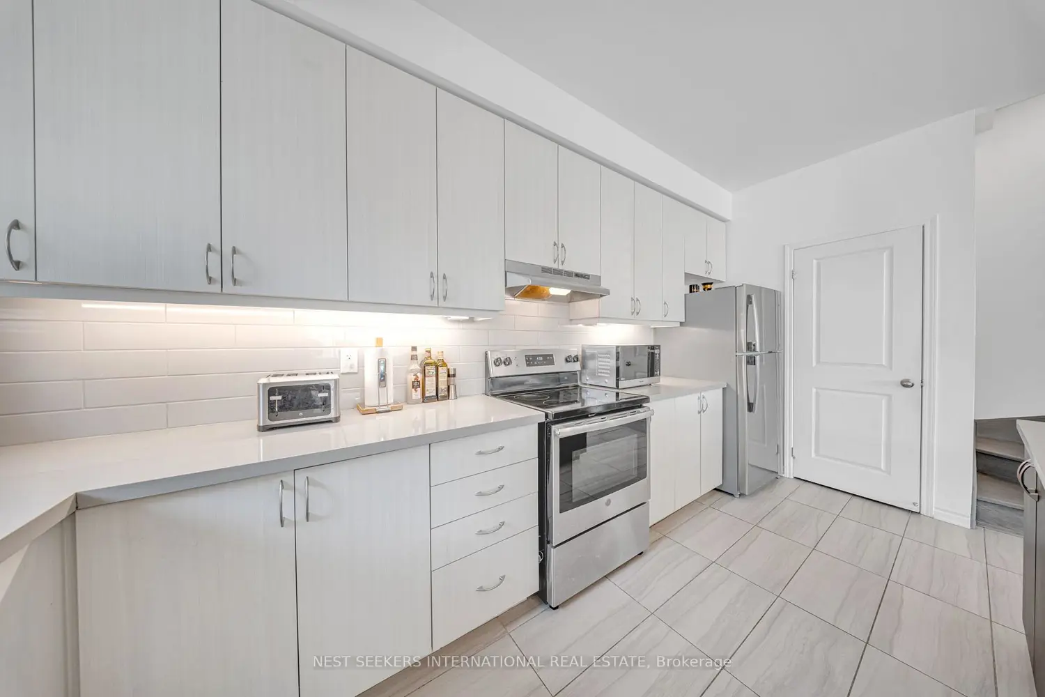 Additional image 9 of 2212 Bromsgrove Road 10