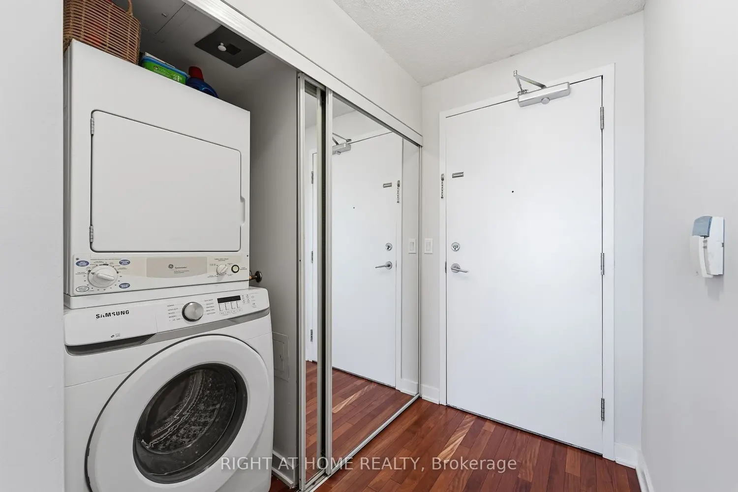 Additional image 3 of 38 Lee Centre Drive 1612