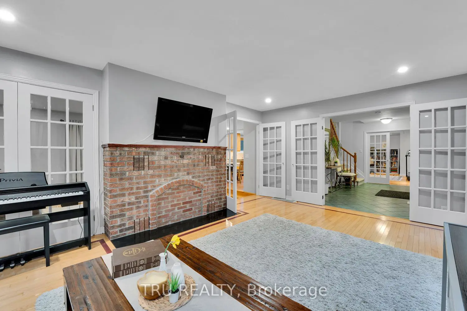 2529 Marshwood Road photo 4