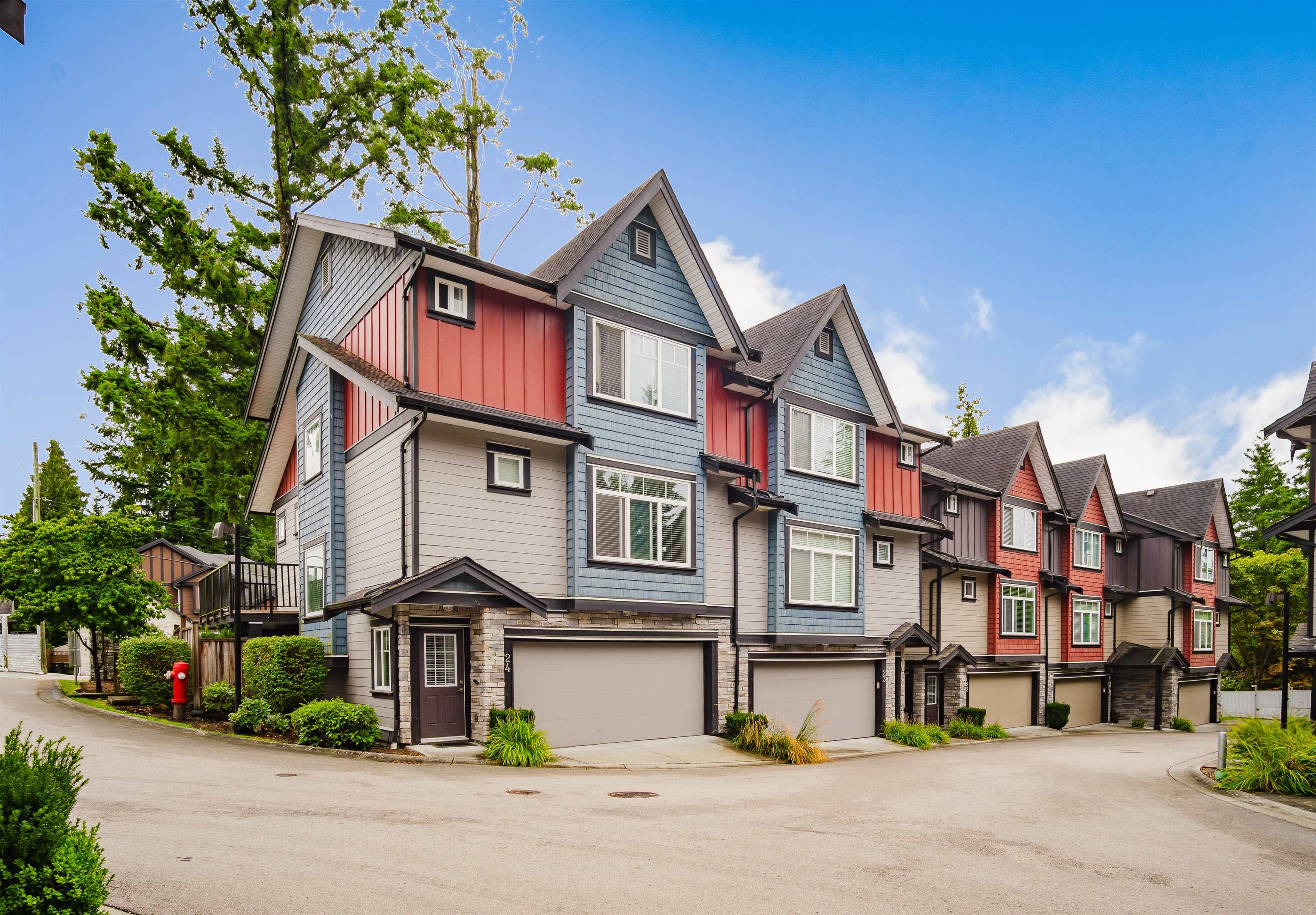 24-6929 142 Street, Surrey, BC, V3W 5N1