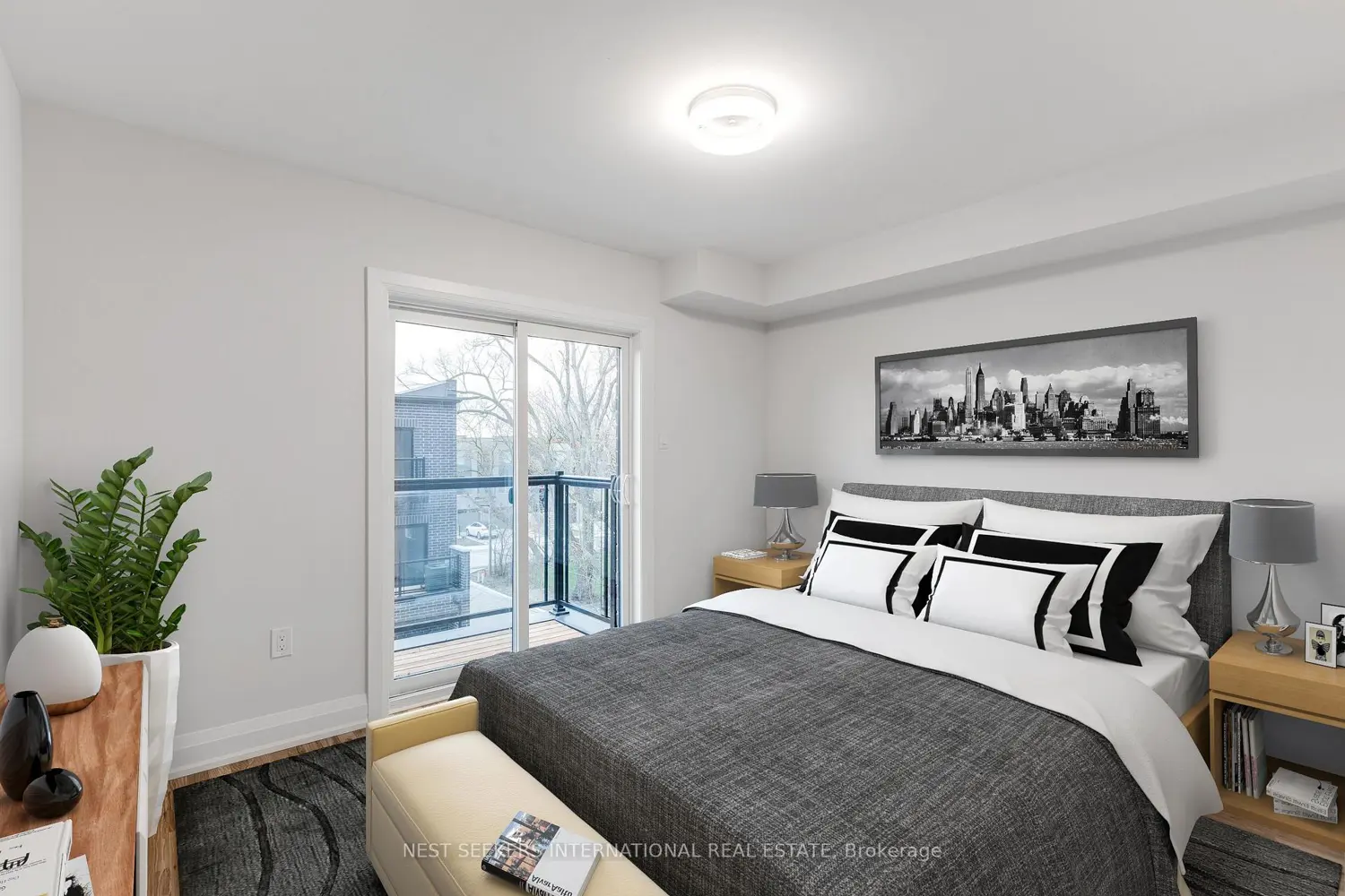 Additional image 6 of 1760A Lawrence Avenue 85