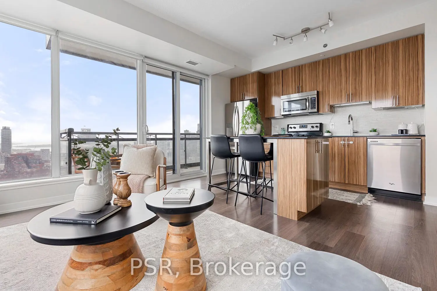 225 Sackville Street 2503