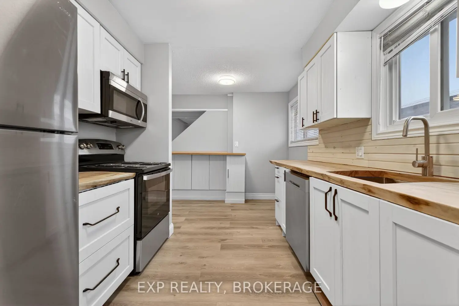 Additional image 3 of 573 Whistler Terrace